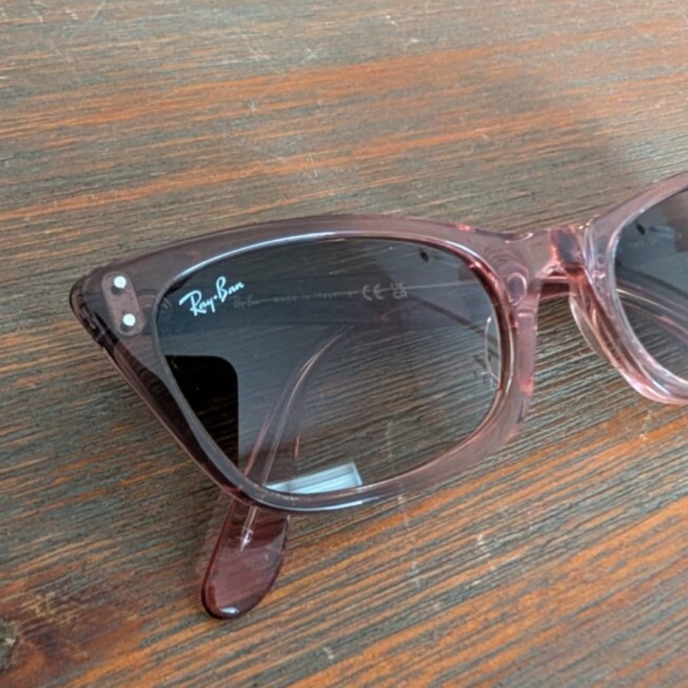 Ray-Ban Pink Cat-Eye Sunglasses